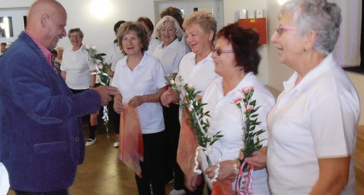 0den-senioru.jpg